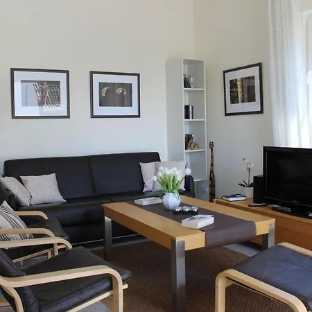 Island Nest Apartment