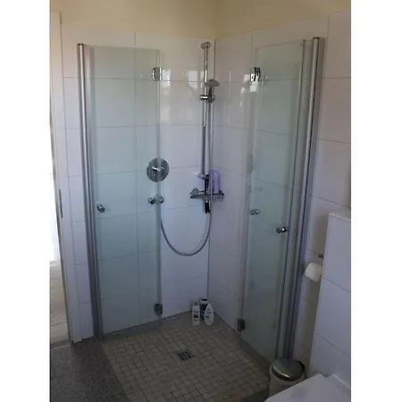 Island Nest Цинновиц